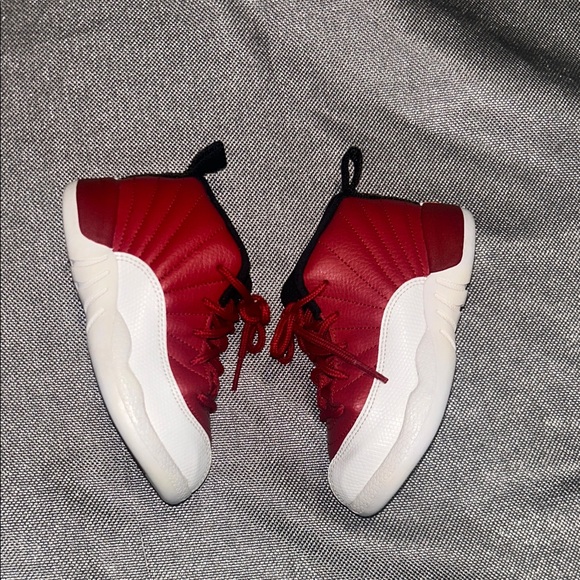 Jordan 12 Alternate size 9c - Picture 2 of 6